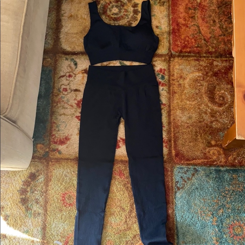 Black Workout Set